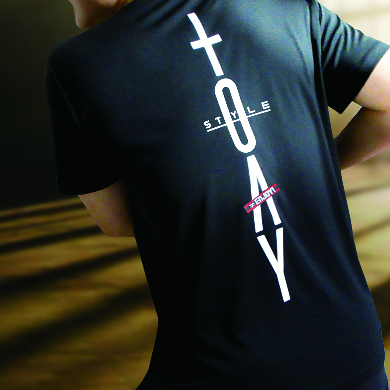 +0AY BACK PRINT GAME SHIRT